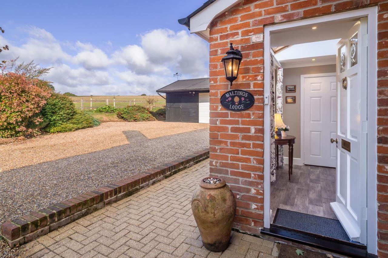 Maltings Lodge Chelsworth Esterno foto